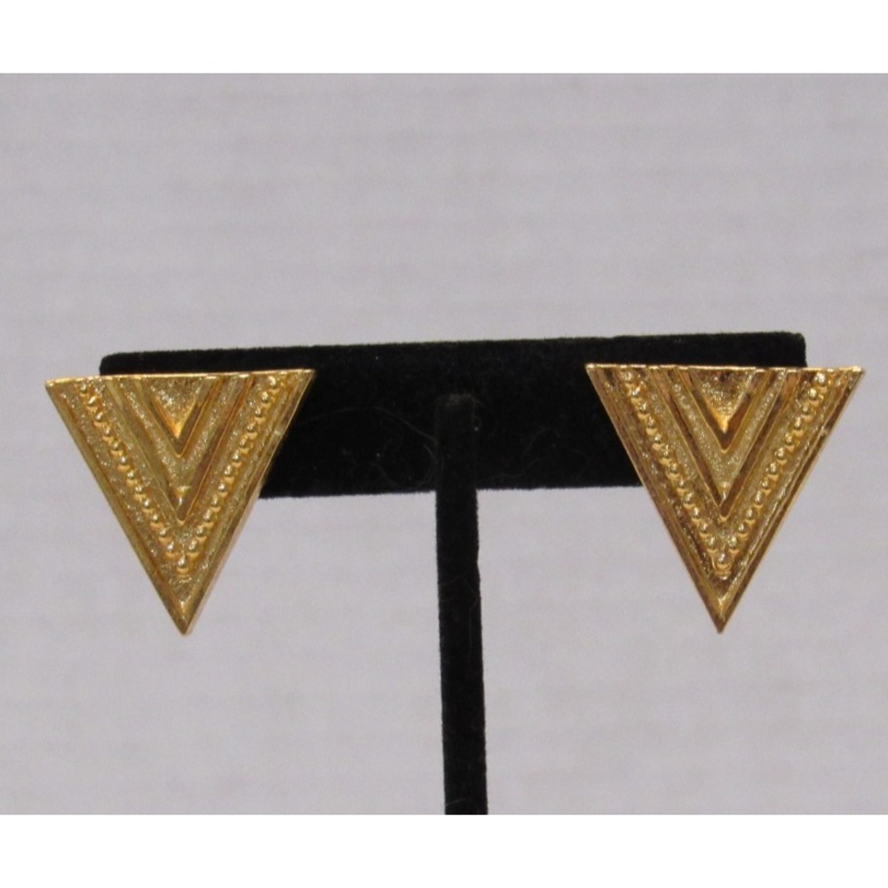 Vintage Gold Tone Triangle Chevron Clip On Earrings Textured Geometric 80s Style